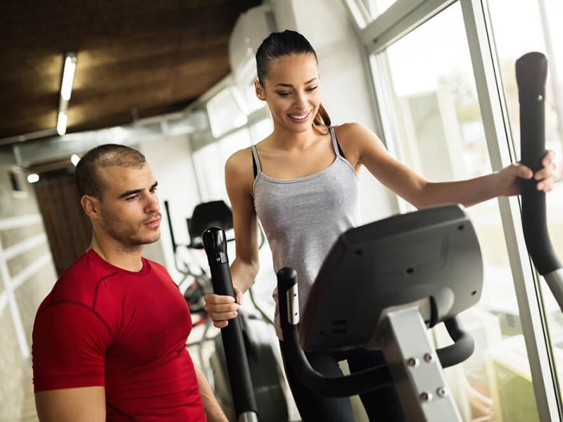 imgi_8_personal-trainer-and-student-in-gym-DBYX9AK-rb3trrk6jx8tzz6hbhhh9svucod47rhtthtz7gzb74